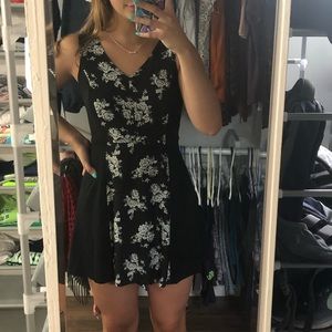 Eric + Lani Black Flare Dress Size M